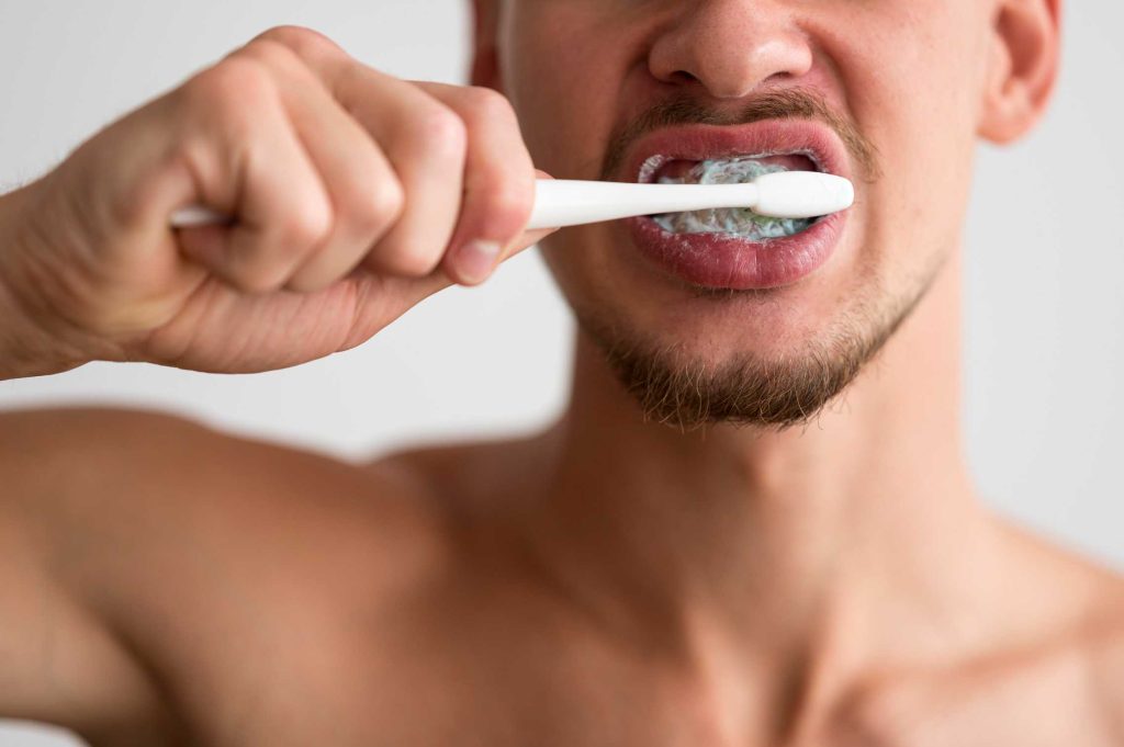 Cómo cepillarse los dientes correctamente